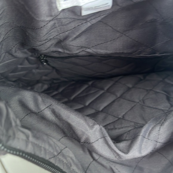 Erin knitwear 100% wool large clutch in like new condition - Picture 5 of 5